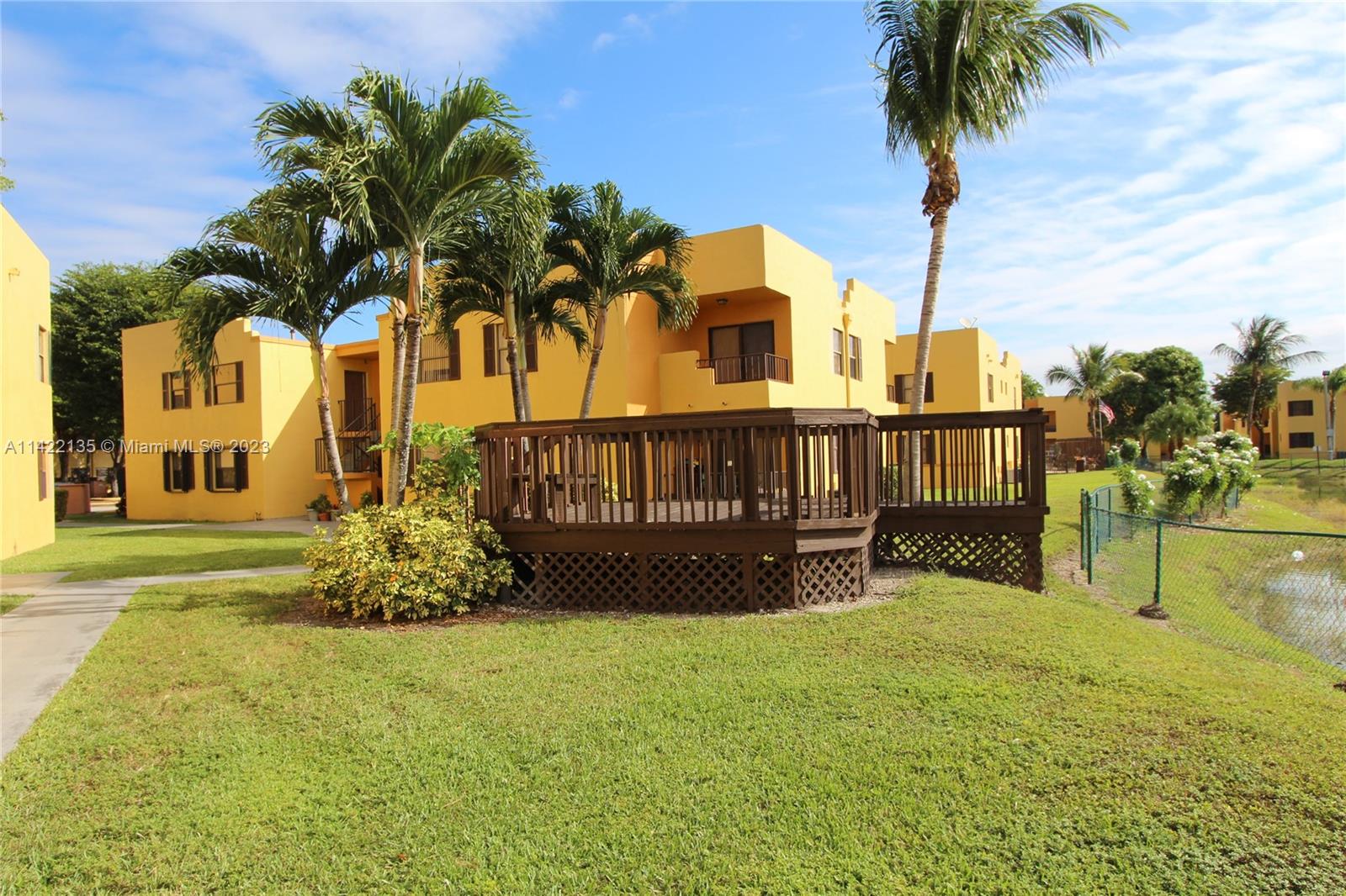 SOLEIL LAKE CONDO - Residential Lease