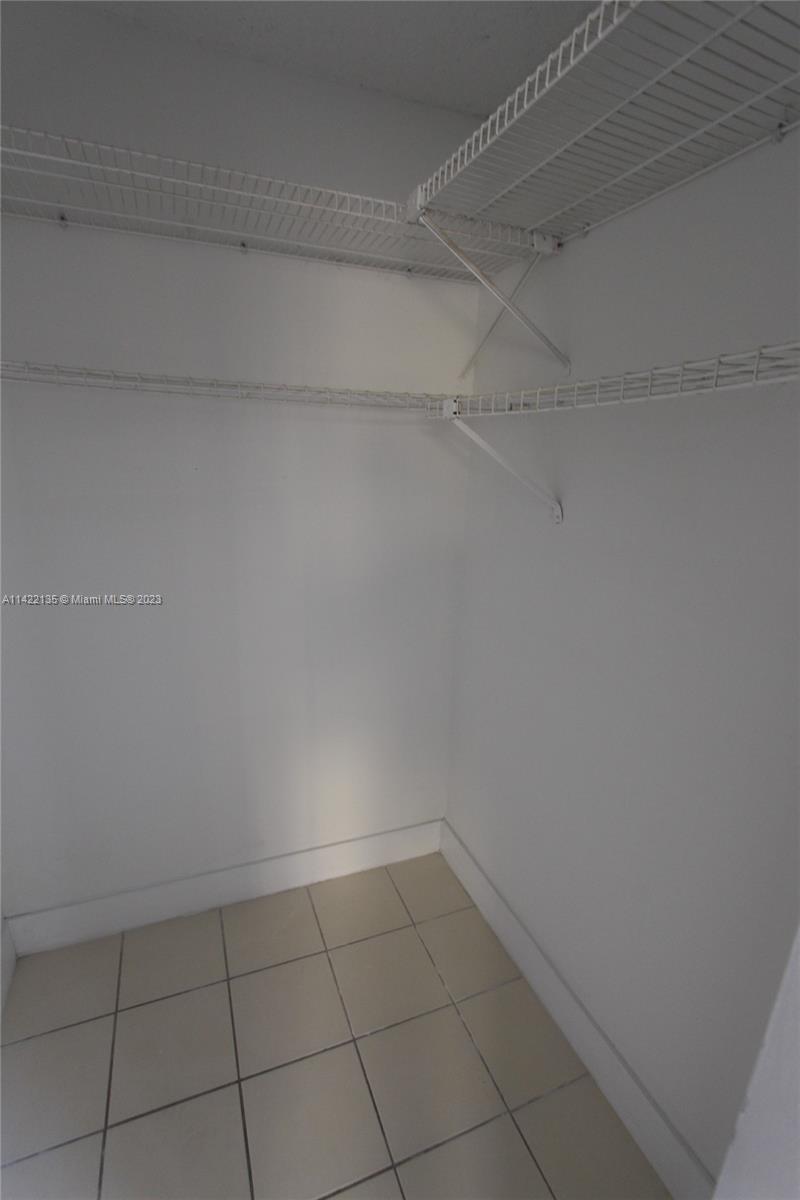 SOLEIL LAKE CONDO - Residential Lease