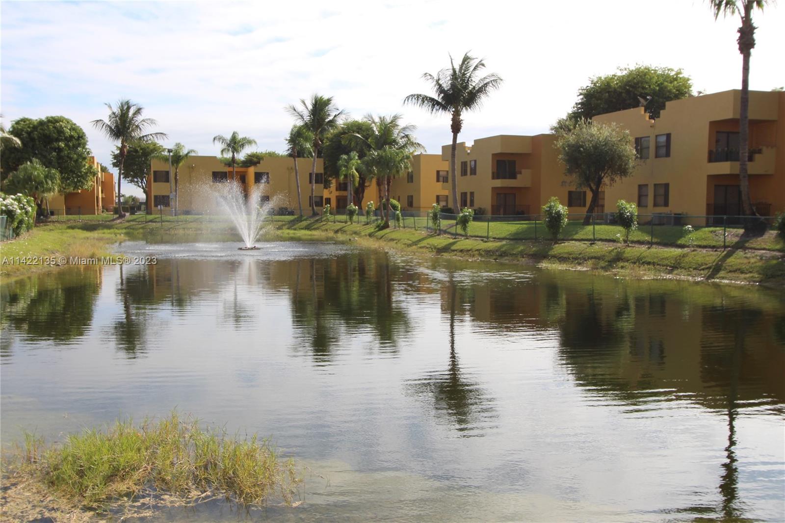 SOLEIL LAKE CONDO - Residential Lease