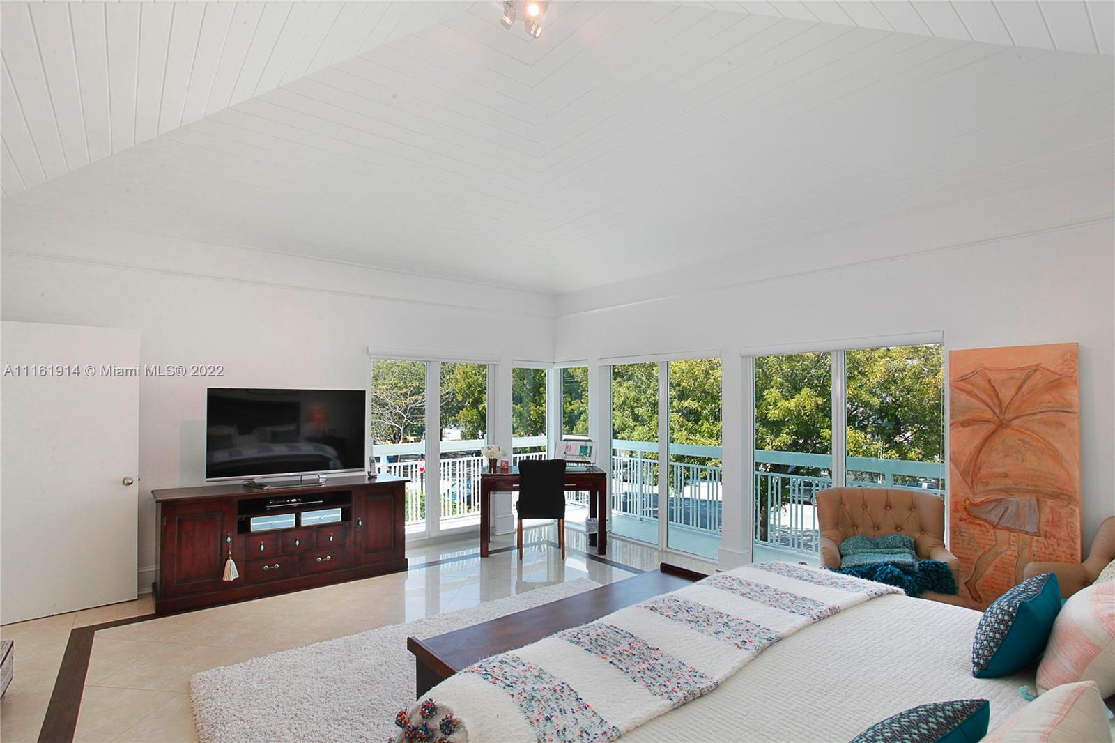 TROPICAL ISLE HOMES SUB 4 - Residential