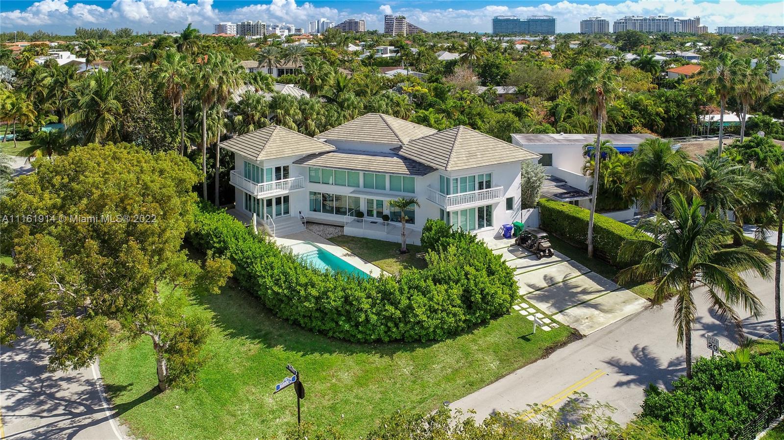TROPICAL ISLE HOMES SUB 4 - Residential