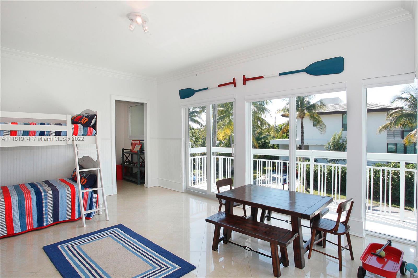 TROPICAL ISLE HOMES SUB 4 - Residential