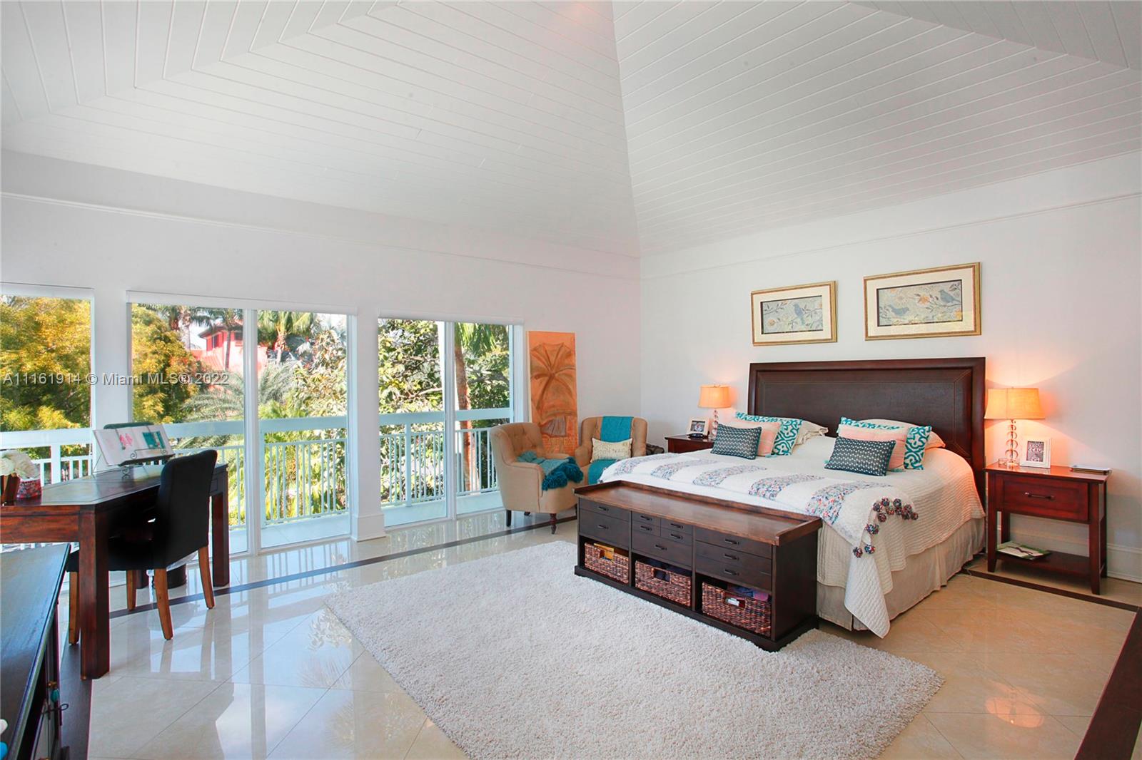 TROPICAL ISLE HOMES SUB 4 - Residential
