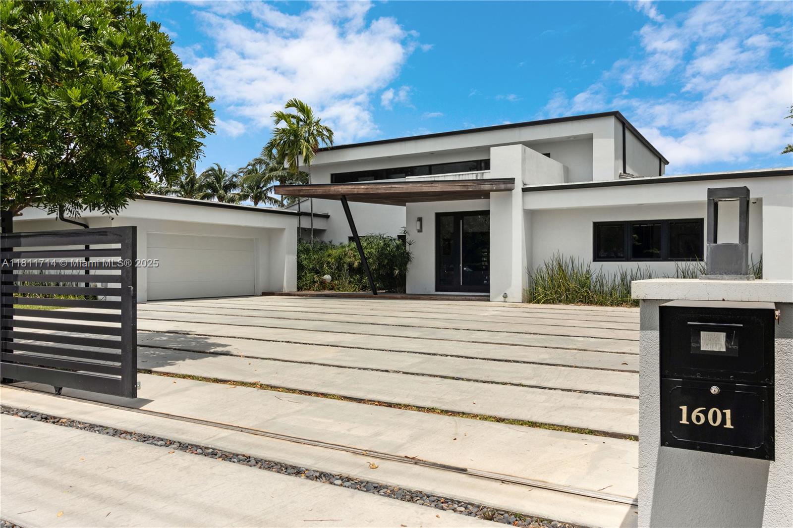 DIPLOMAT GOLF ESTATES ADD - Residential