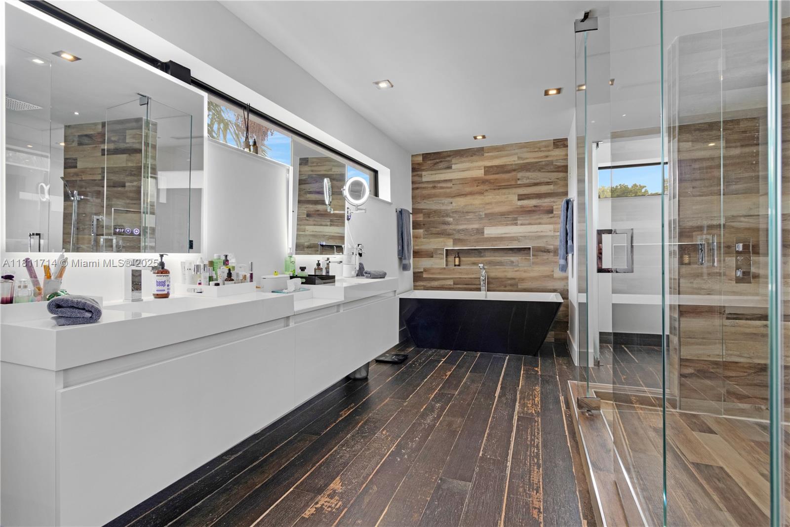 DIPLOMAT GOLF ESTATES ADD - Residential