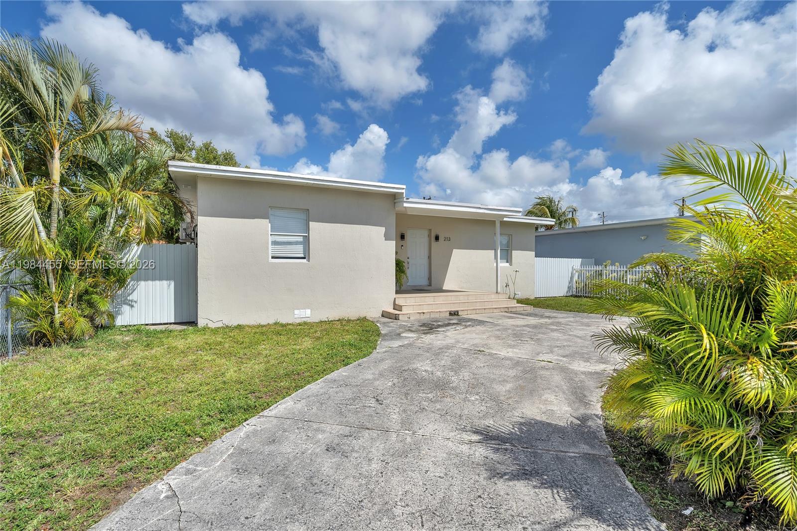HIALEAH 9TH ADDN - Residential