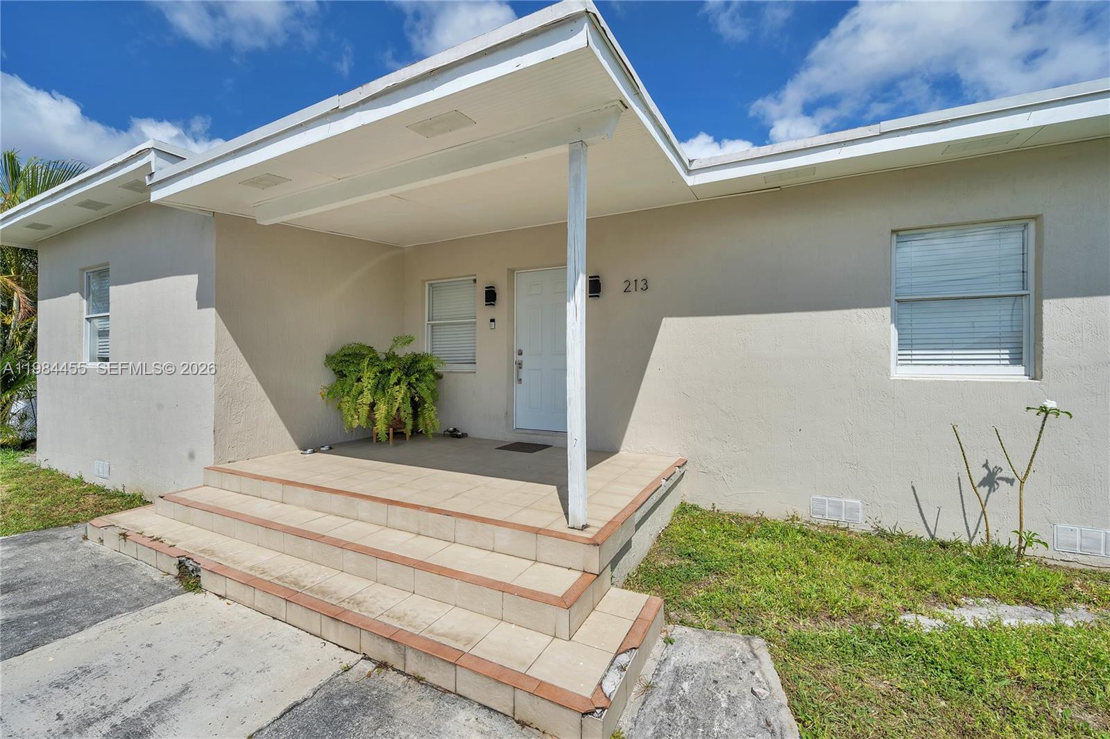 HIALEAH 9TH ADDN - Residential
