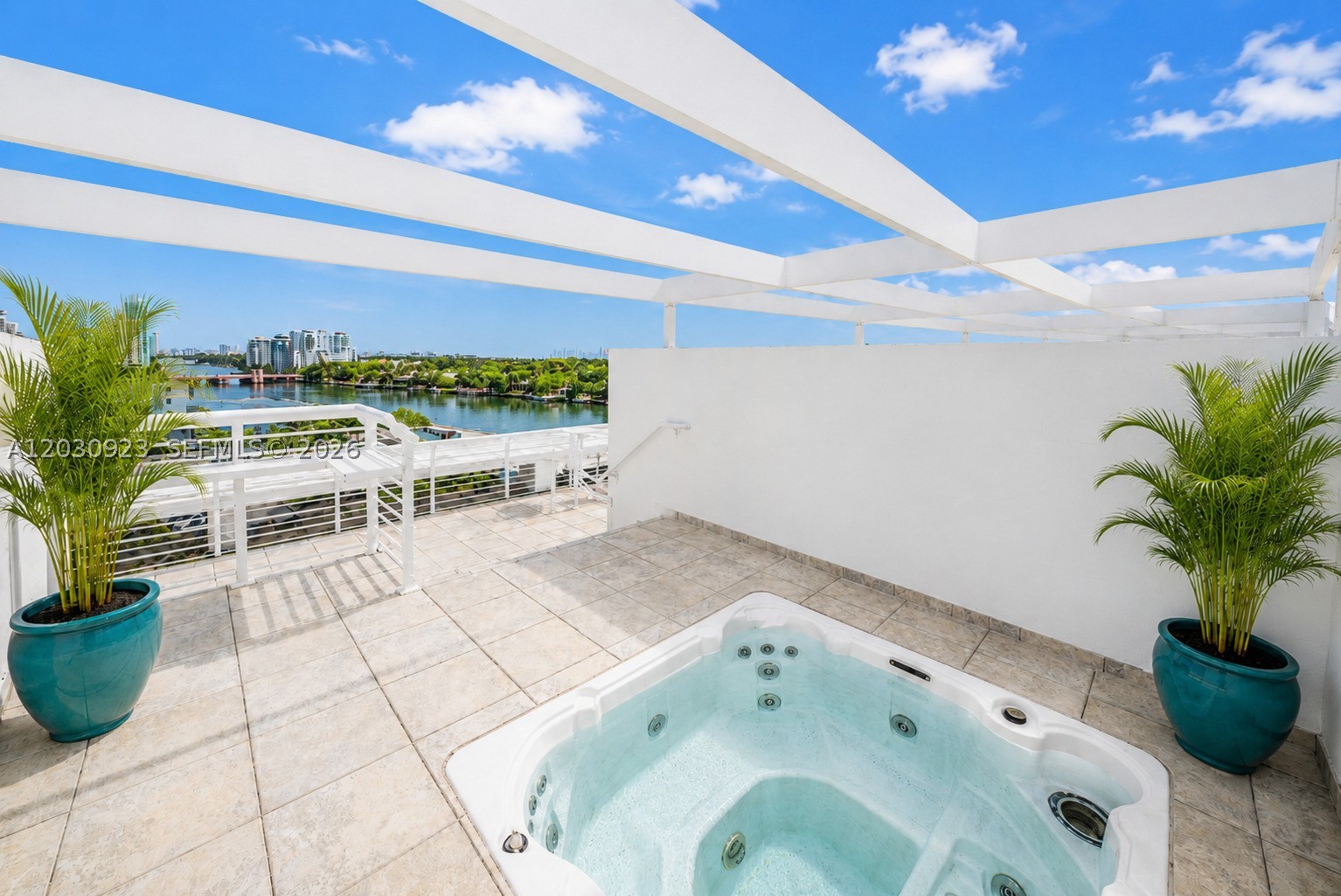 REGATTA AT INDIAN CREEK - Residential