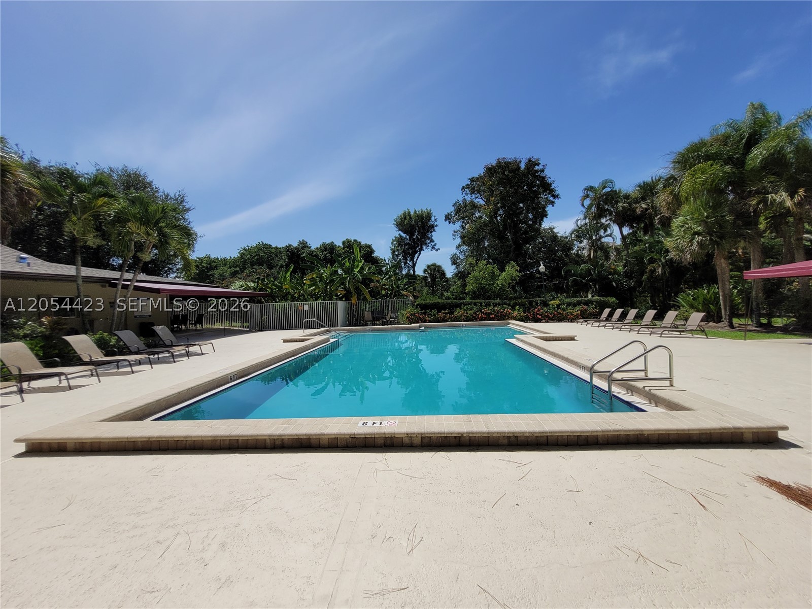 MNR FOREST CONDO I - Residential Lease