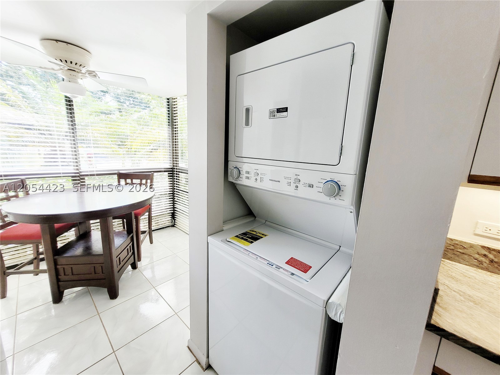 MNR FOREST CONDO I - Residential Lease