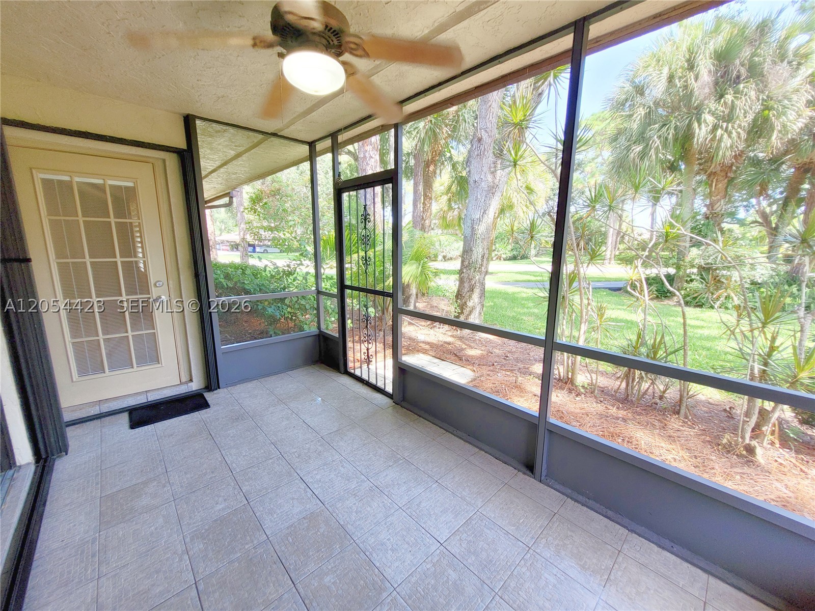 MNR FOREST CONDO I - Residential Lease