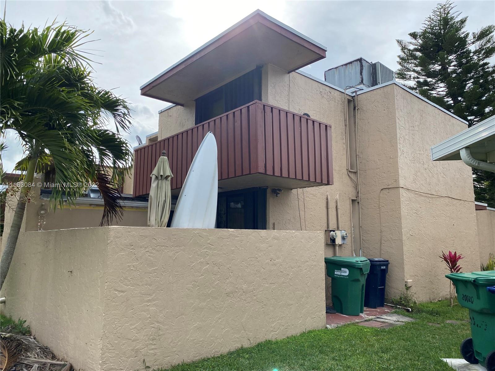 VILLAS AT CUTLER RIDGE - Residential