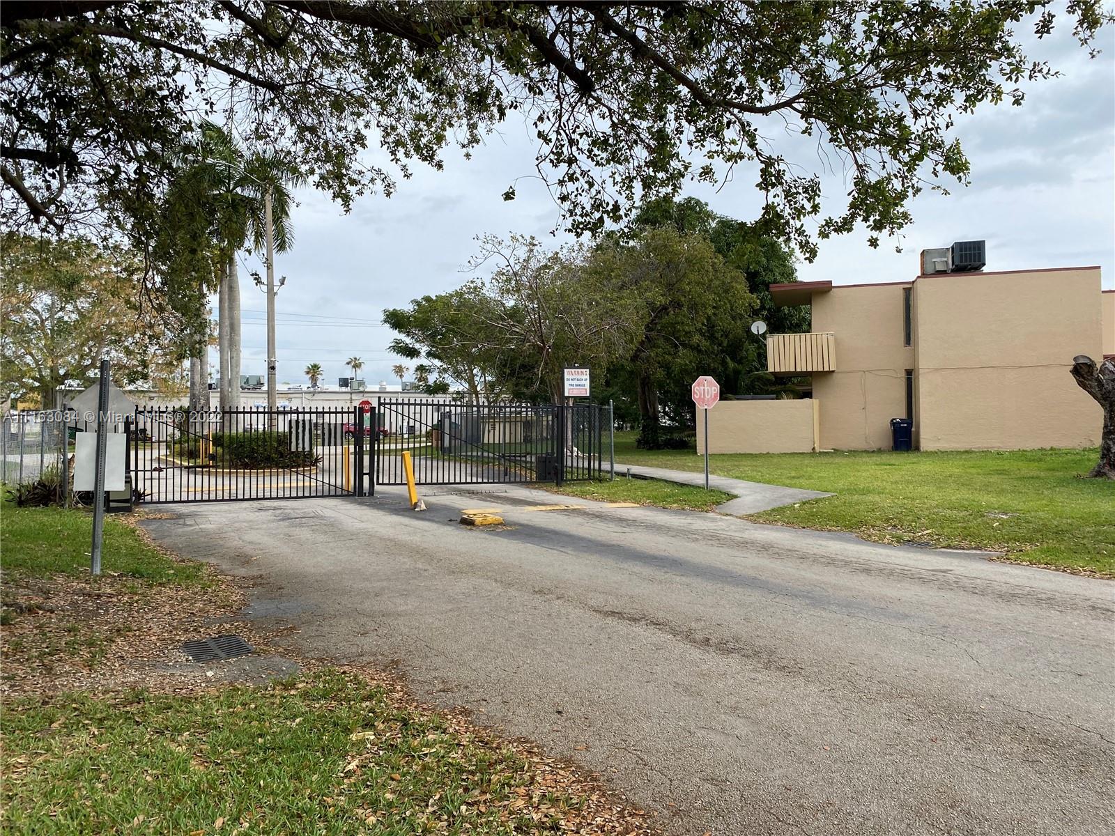 VILLAS AT CUTLER RIDGE - Residential