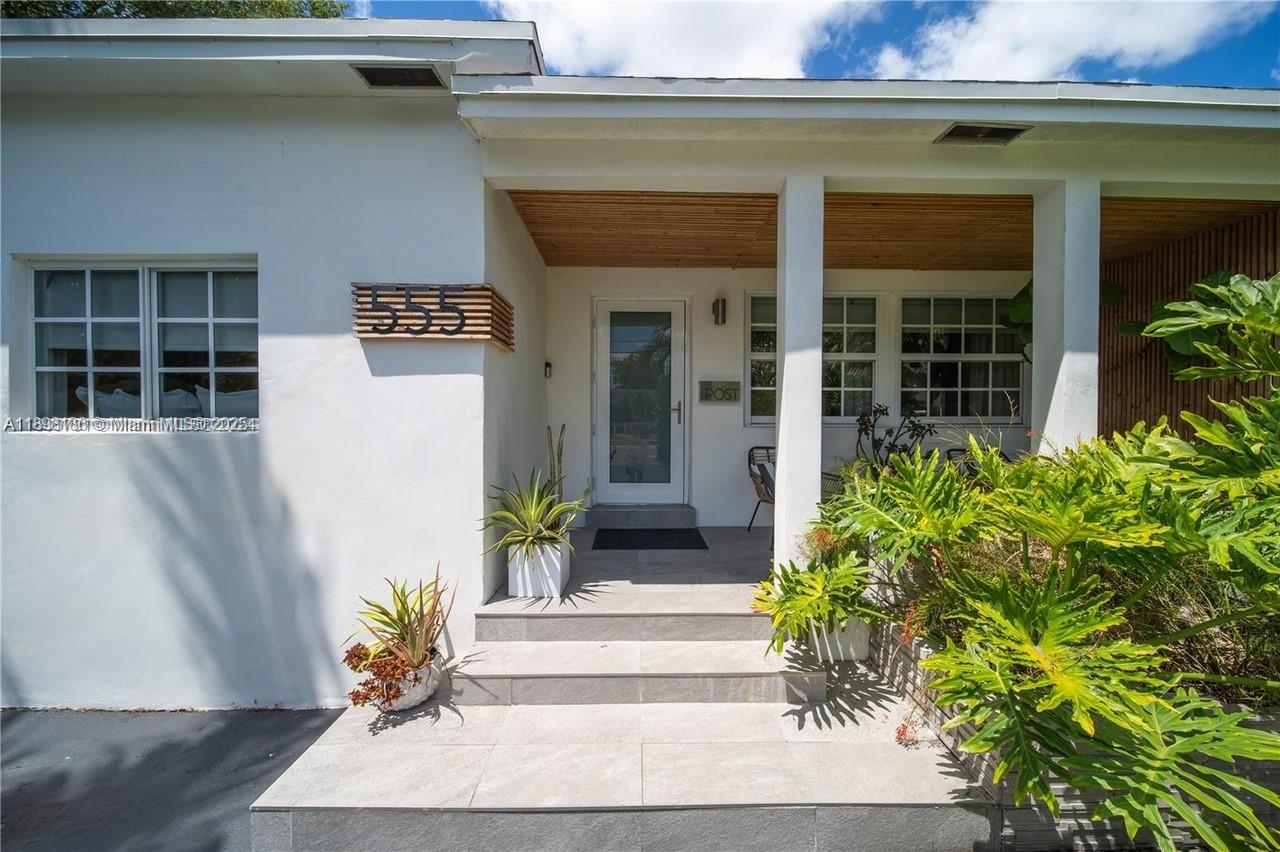 GRIFFING BISCAYNE PK EST - Residential