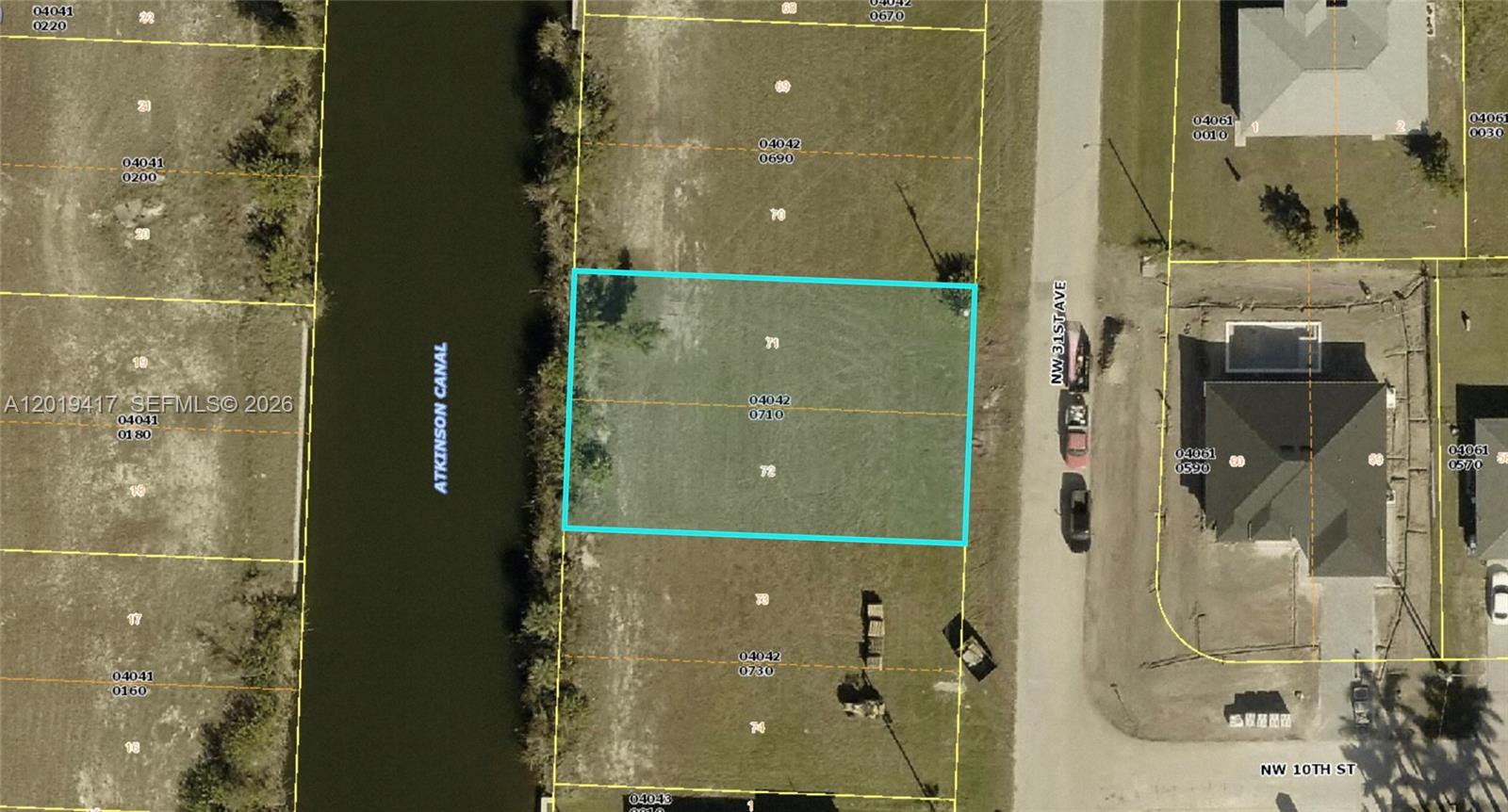 Build your dream home on this freshwater canal lot in desirable Northwest Cape Coral! Enjoy quick access to shopping, dining, and everyday conveniences along Pine Island Road. Surrounded by miles of freshwater canals and nearby lakes, this area is perfect for boating, kayaking, fishing, and outdoor living. Conveniently located near schools, a new fire station, and the future Crystal Lake health center. A great opportunity to invest in one of Cape Coral’s fast-growing areas!