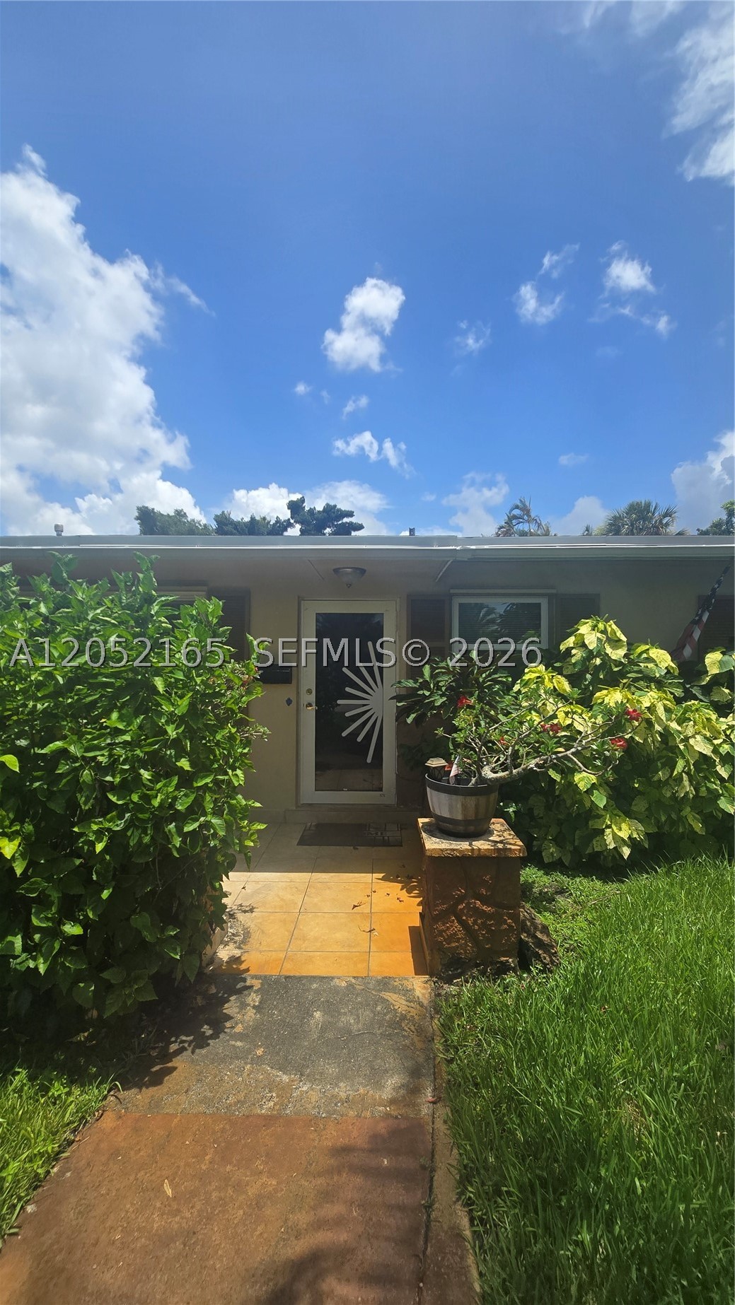 PASADENA LAKES - Residential