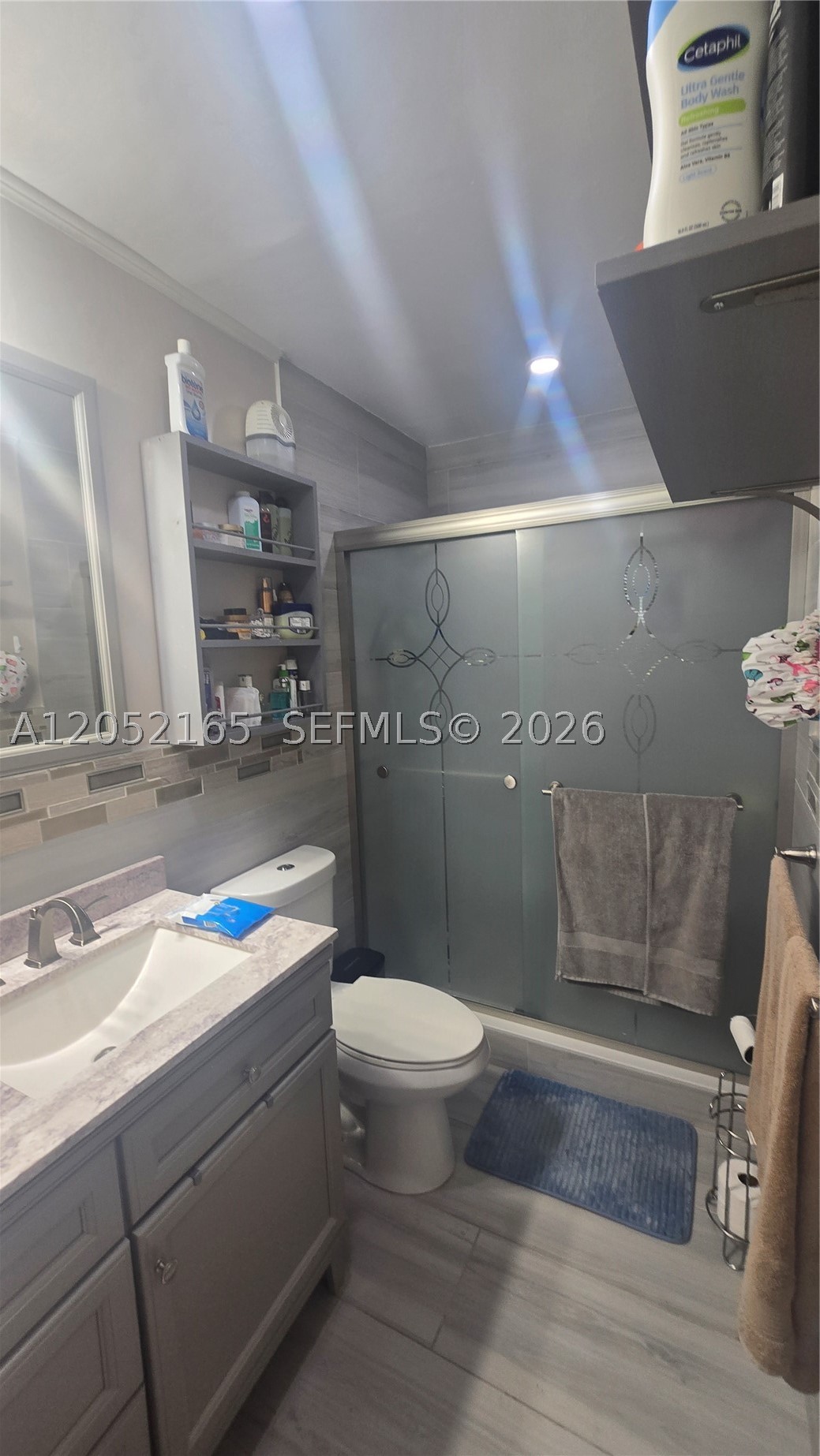 PASADENA LAKES - Residential