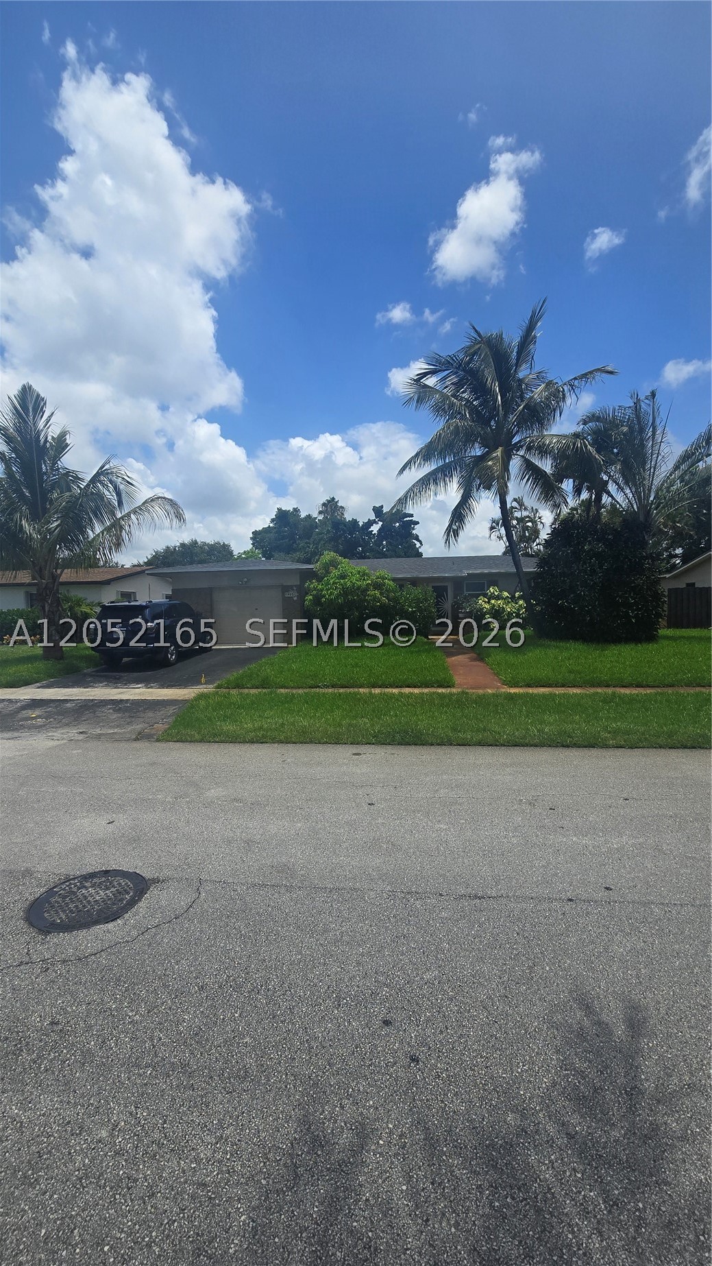 PASADENA LAKES - Residential