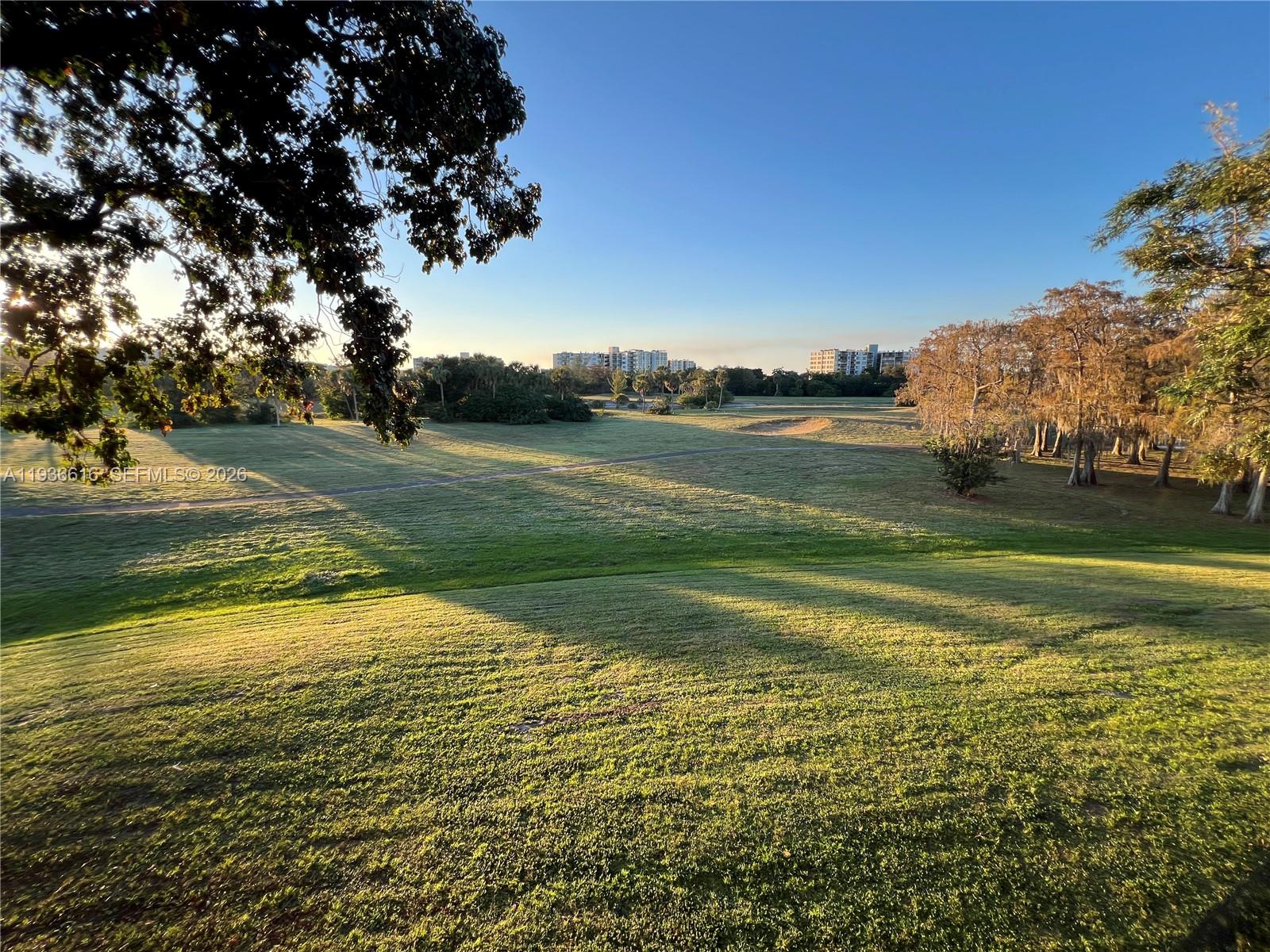 INVERRARY COUNTRY CLUB - Residential