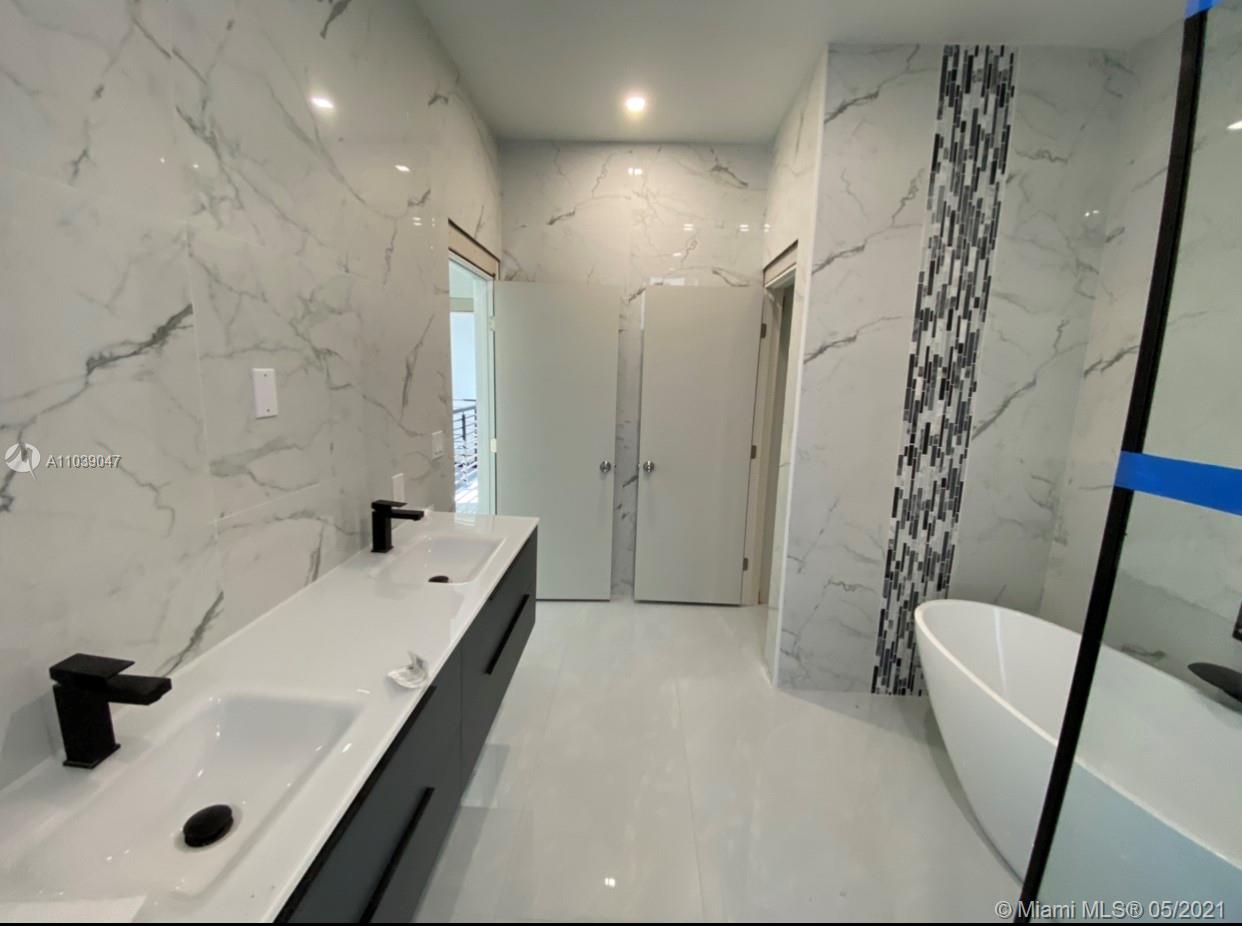 LIVERMORE ESTATES - Residential