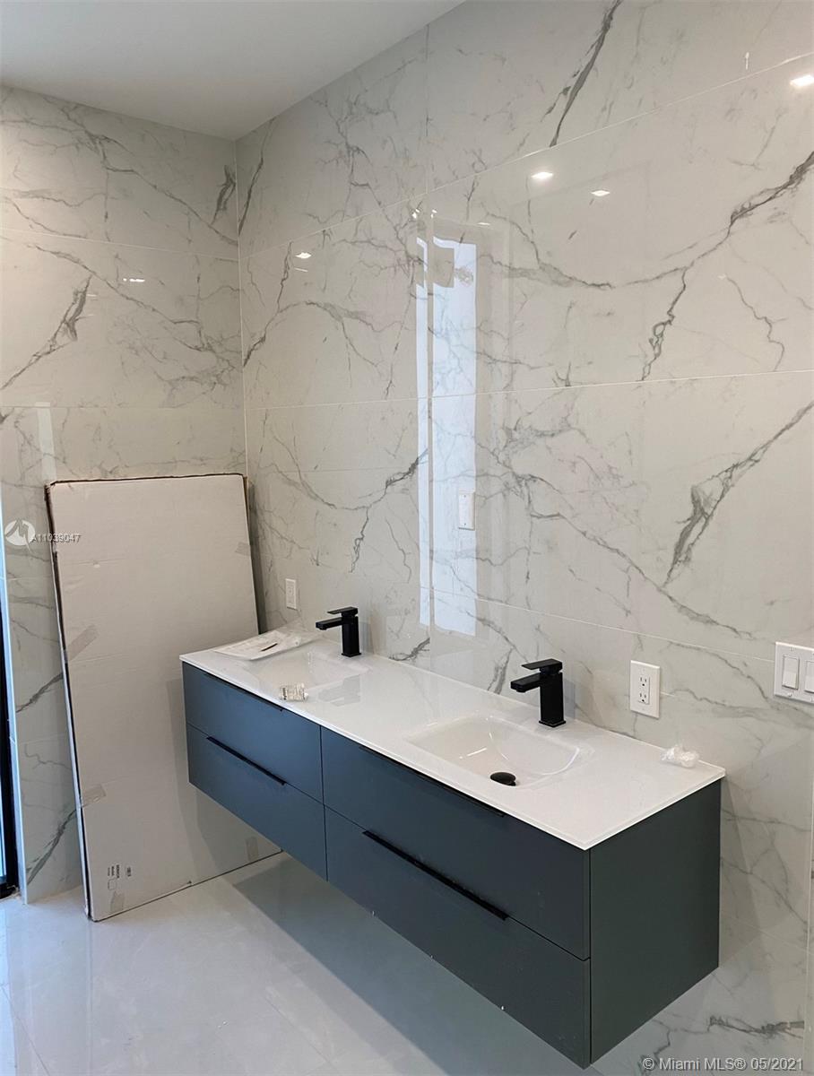 LIVERMORE ESTATES - Residential