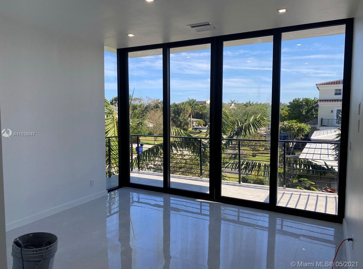 LIVERMORE ESTATES - Residential