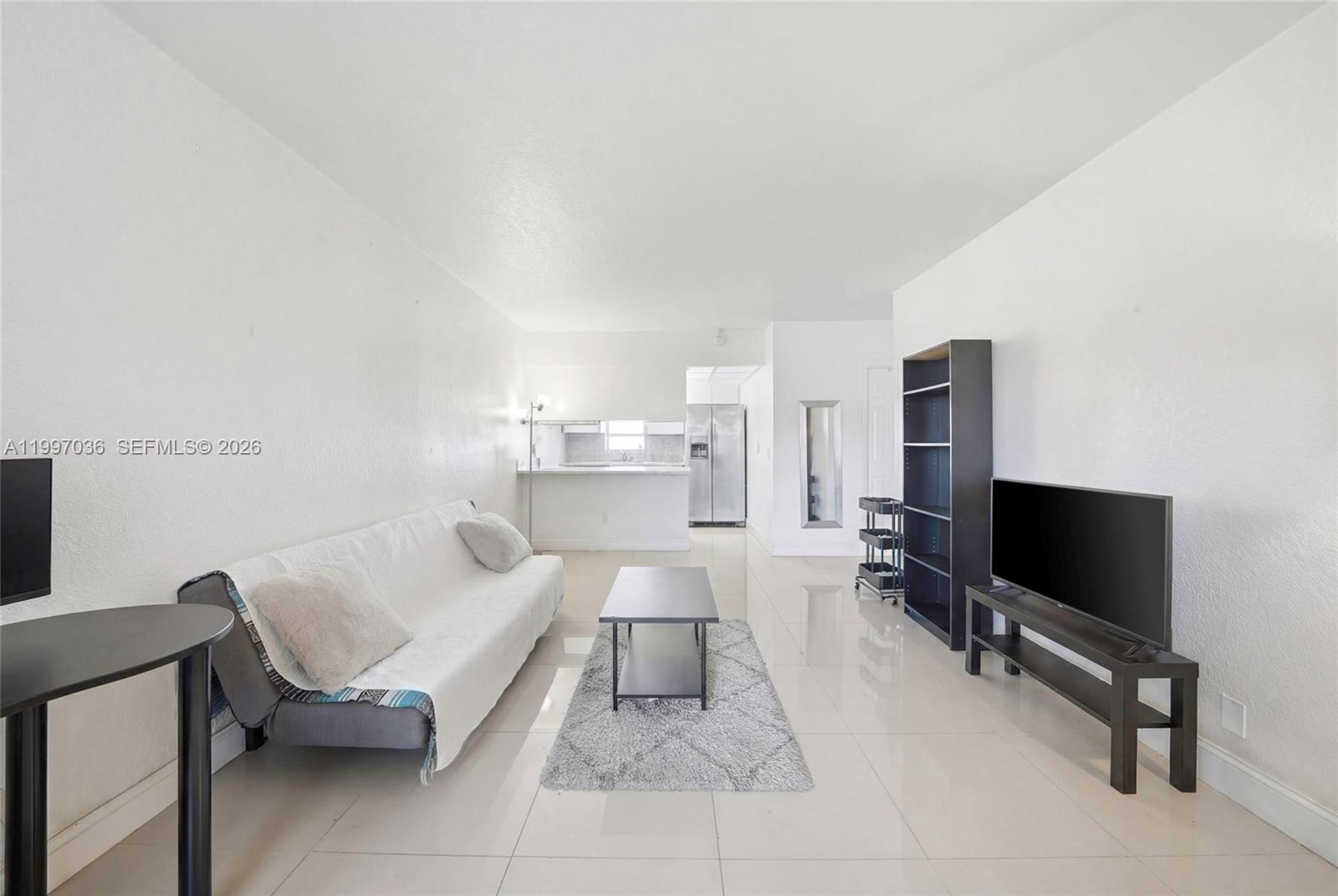 Well-maintained 1-bedroom, 1-bath condo in Southdale Condominium, offering 600 SF and ideally located in Fort Lauderdale, just minutes from Wilton Manors, Downtown, and the beaches, with easy access to the Brightline station. Functional layout, perfect for end-users or investors. Currently rented at $1,650/month through January 31, 2027, providing stable, long-term income. HOA $772/month. Community amenities include pool, BBQ area, and solarium. High rental demand area with strong upside potential. Close to dining, shopping, and major highways.