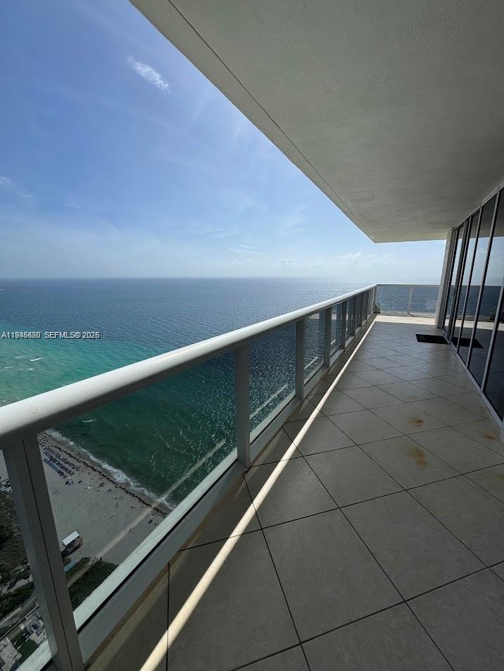 BEACH CLUB TWO CONDO - Residential