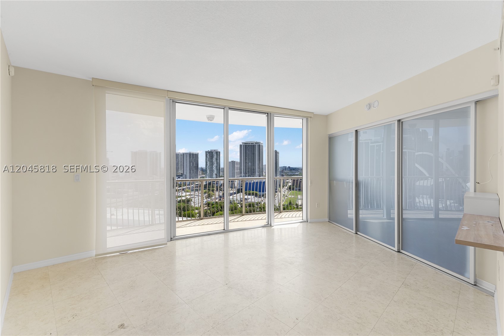 OPERA TOWER CONDO - Residential