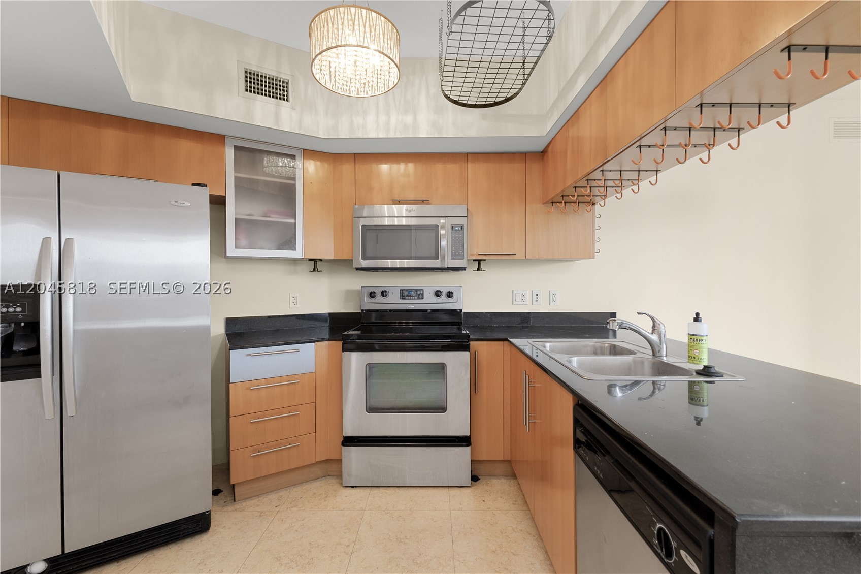 OPERA TOWER CONDO - Residential