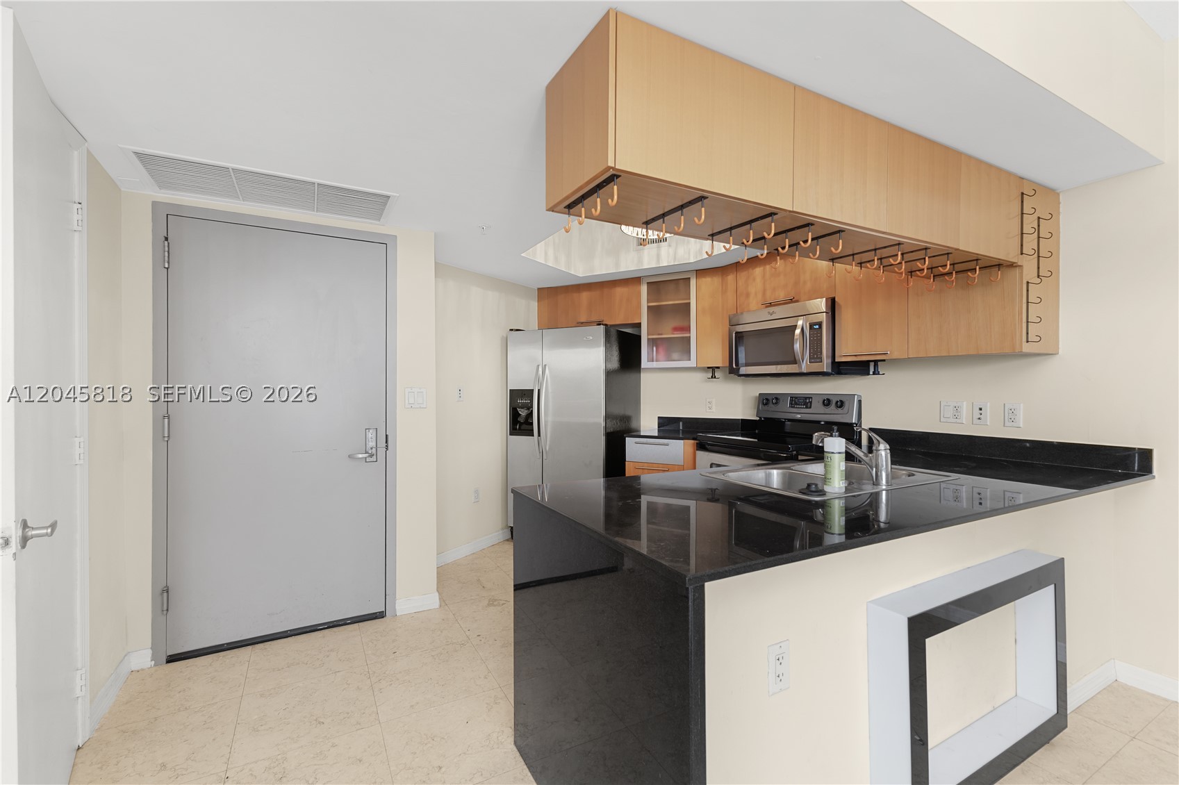 OPERA TOWER CONDO - Residential
