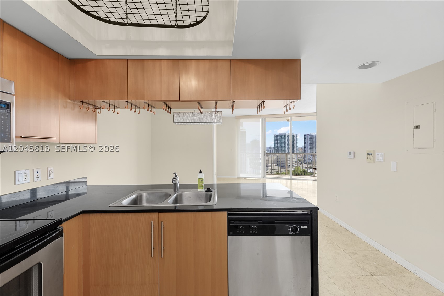 OPERA TOWER CONDO - Residential