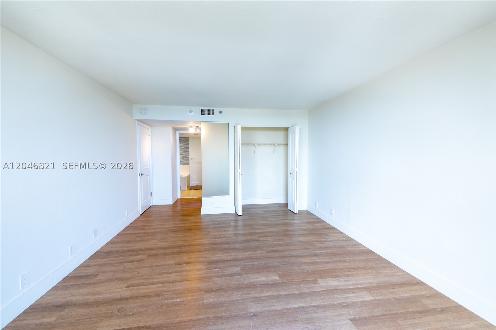 TOWERS OF QUAYSIDE CONDO - Residential Lease