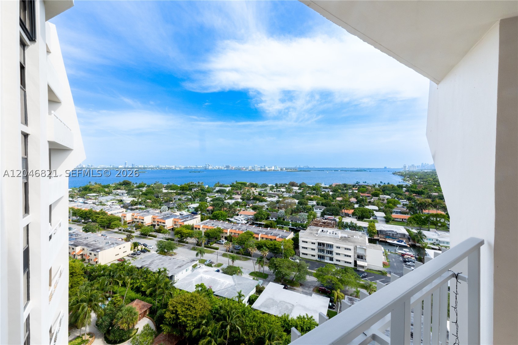 TOWERS OF QUAYSIDE CONDO - Residential Lease