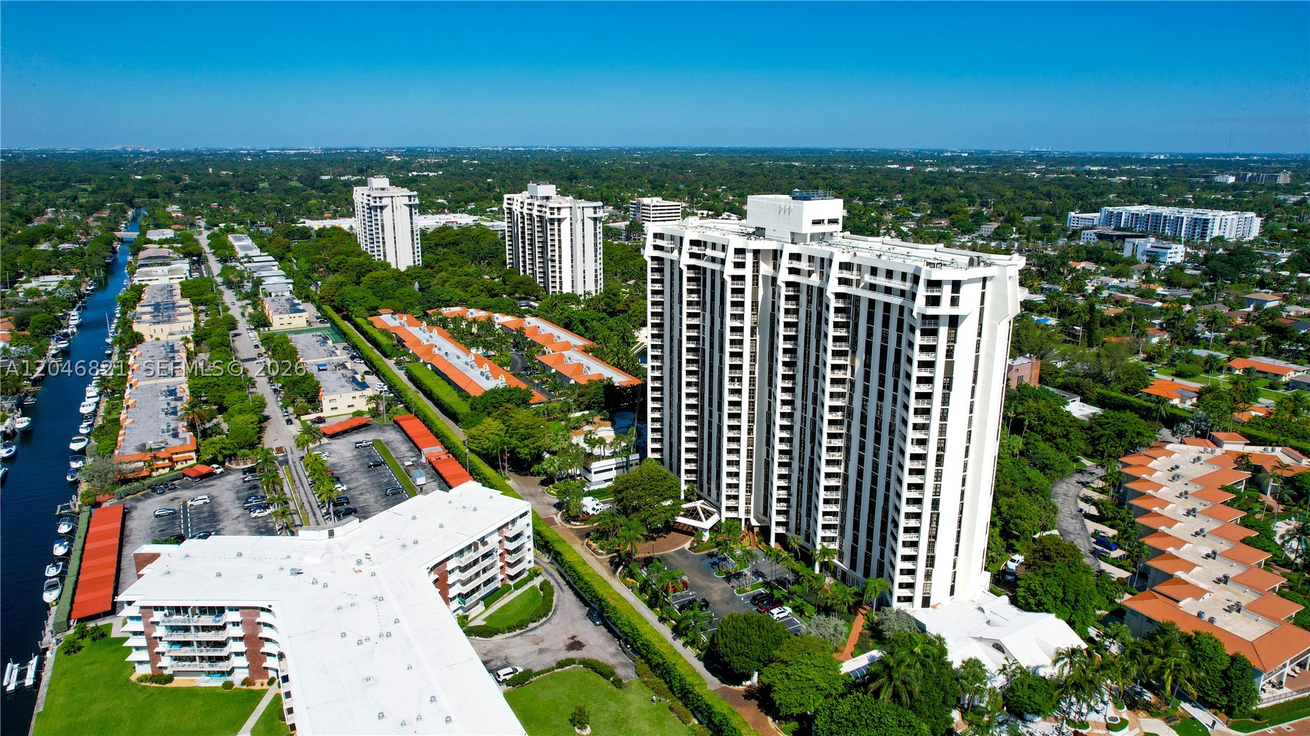TOWERS OF QUAYSIDE CONDO - Residential Lease