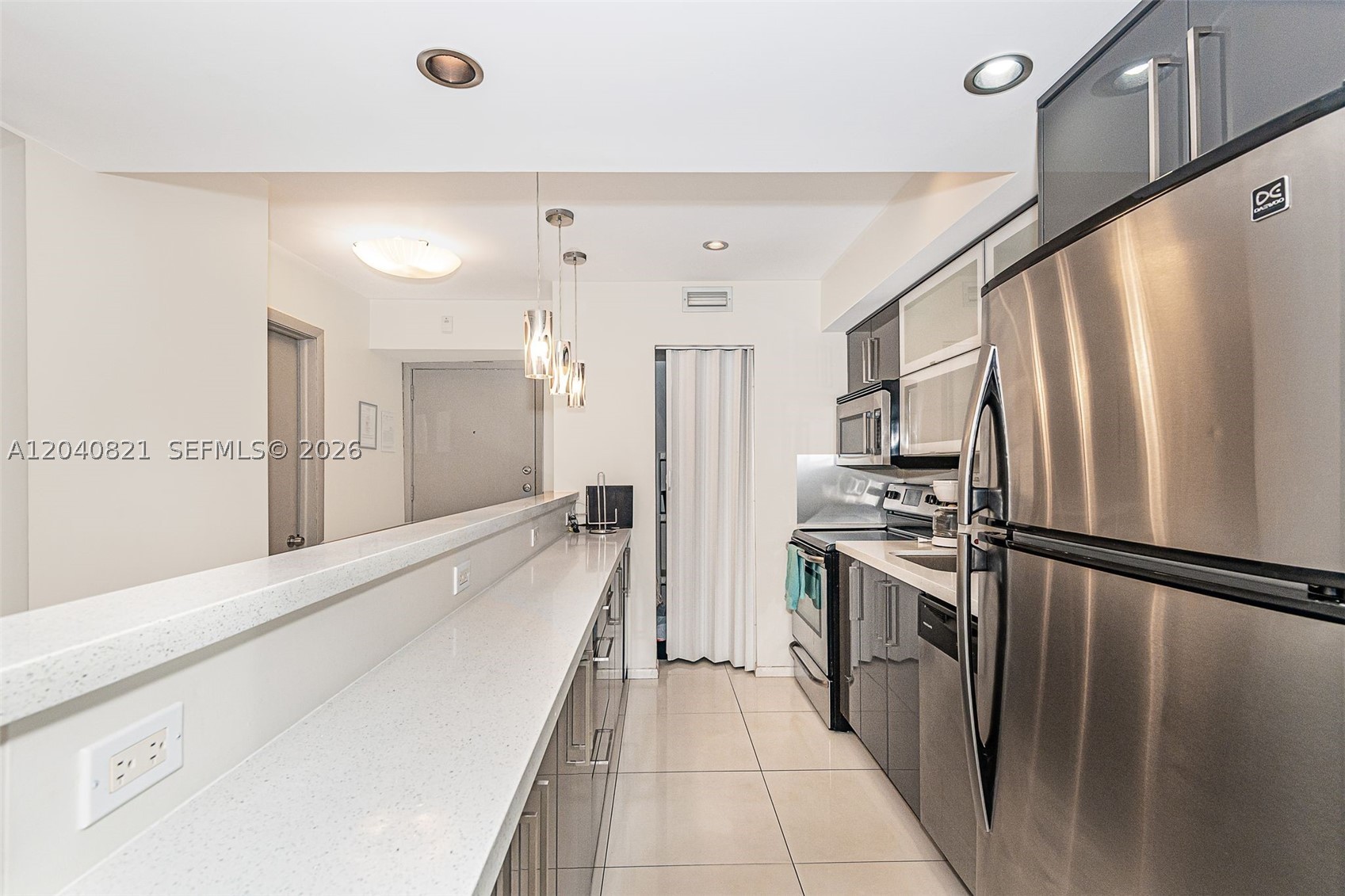 LE CARTIER CONDO - Residential