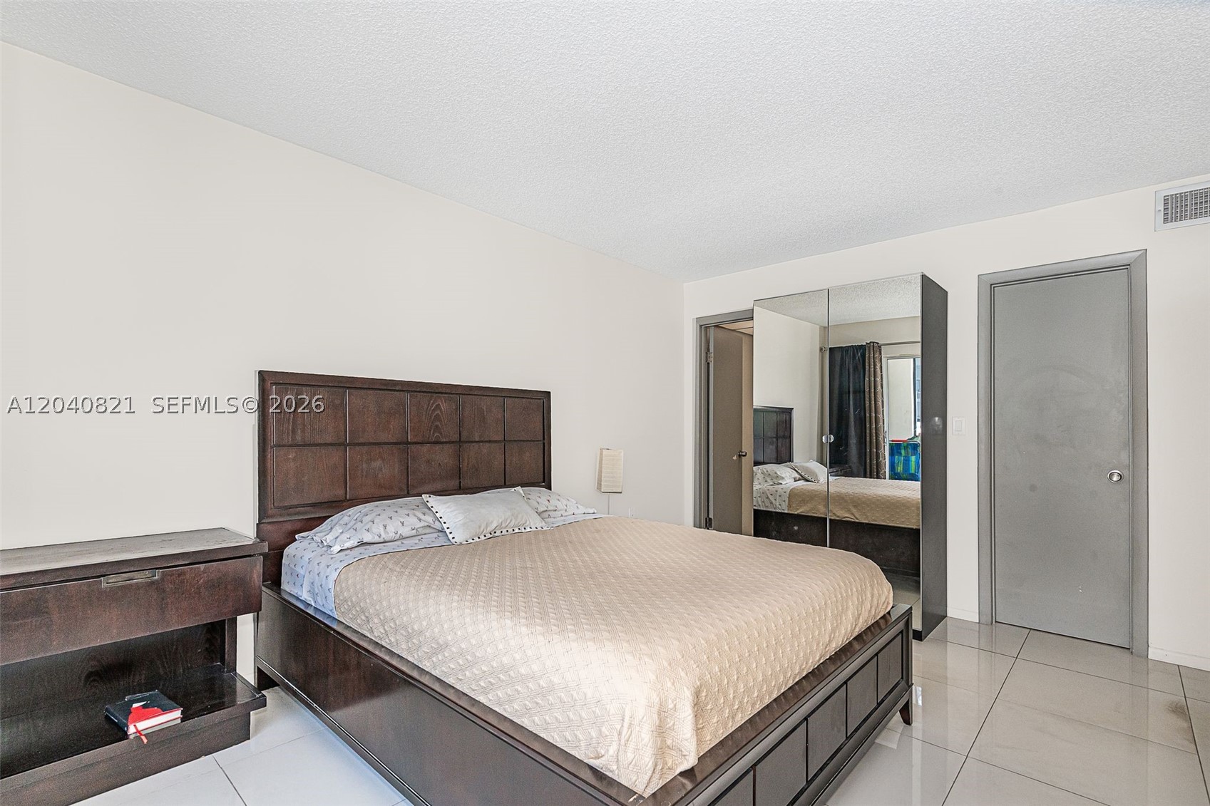 LE CARTIER CONDO - Residential