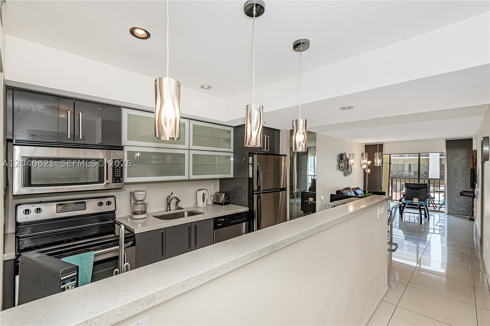 LE CARTIER CONDO - Residential