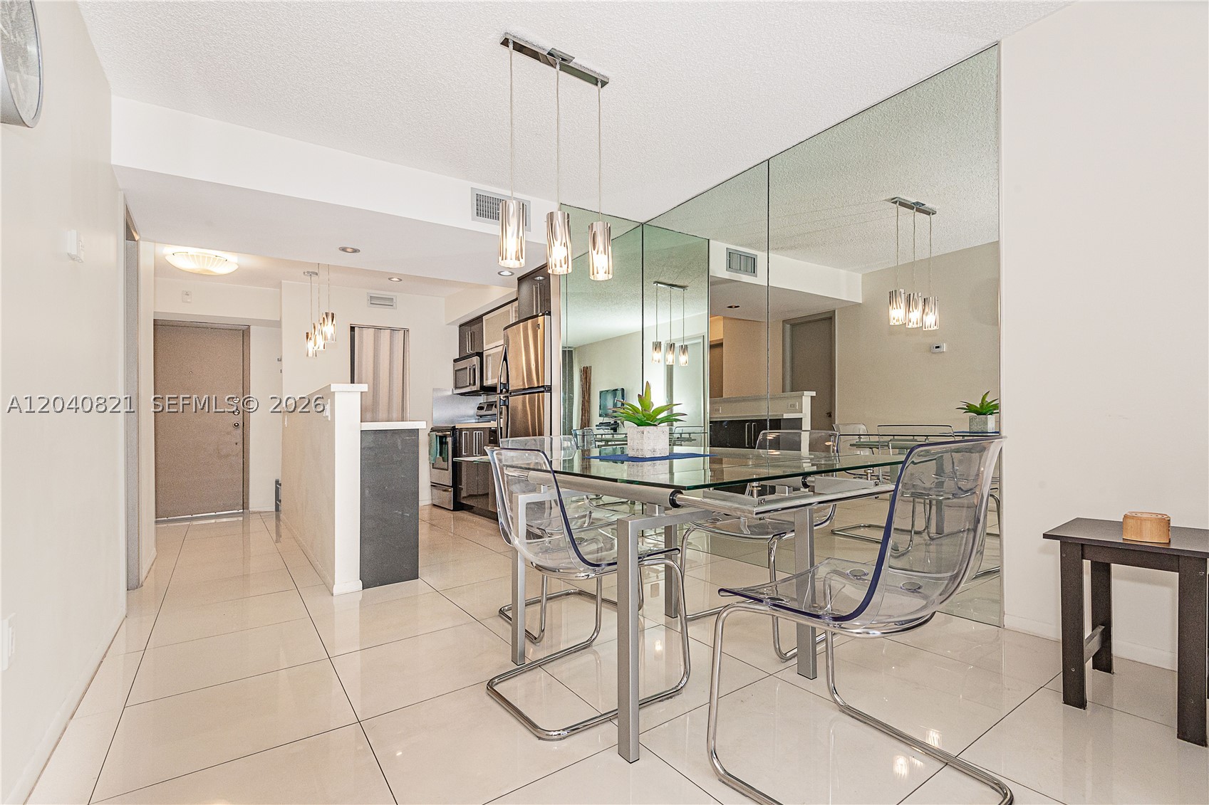 LE CARTIER CONDO - Residential