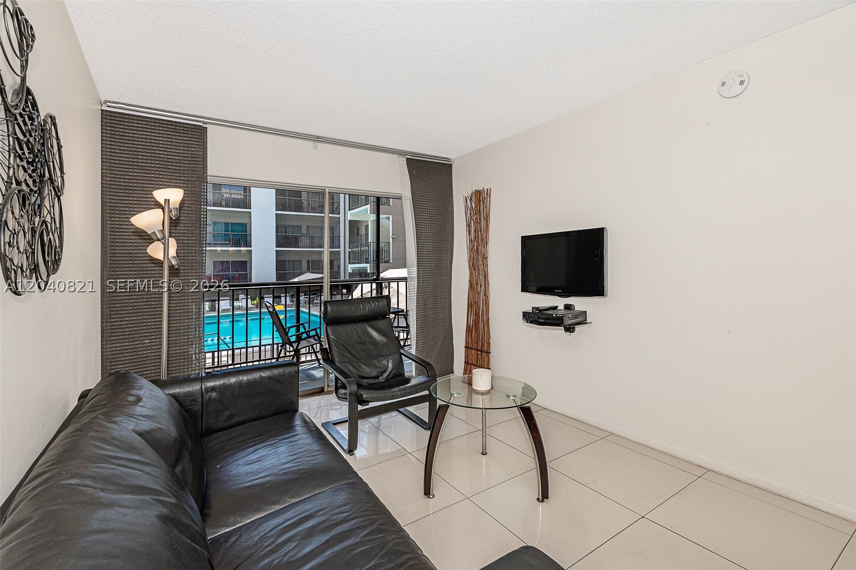 LE CARTIER CONDO - Residential