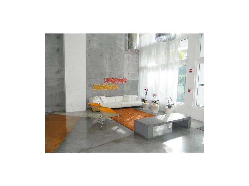 THE LOFT DOWNTOWN CONDO - Residential Lease