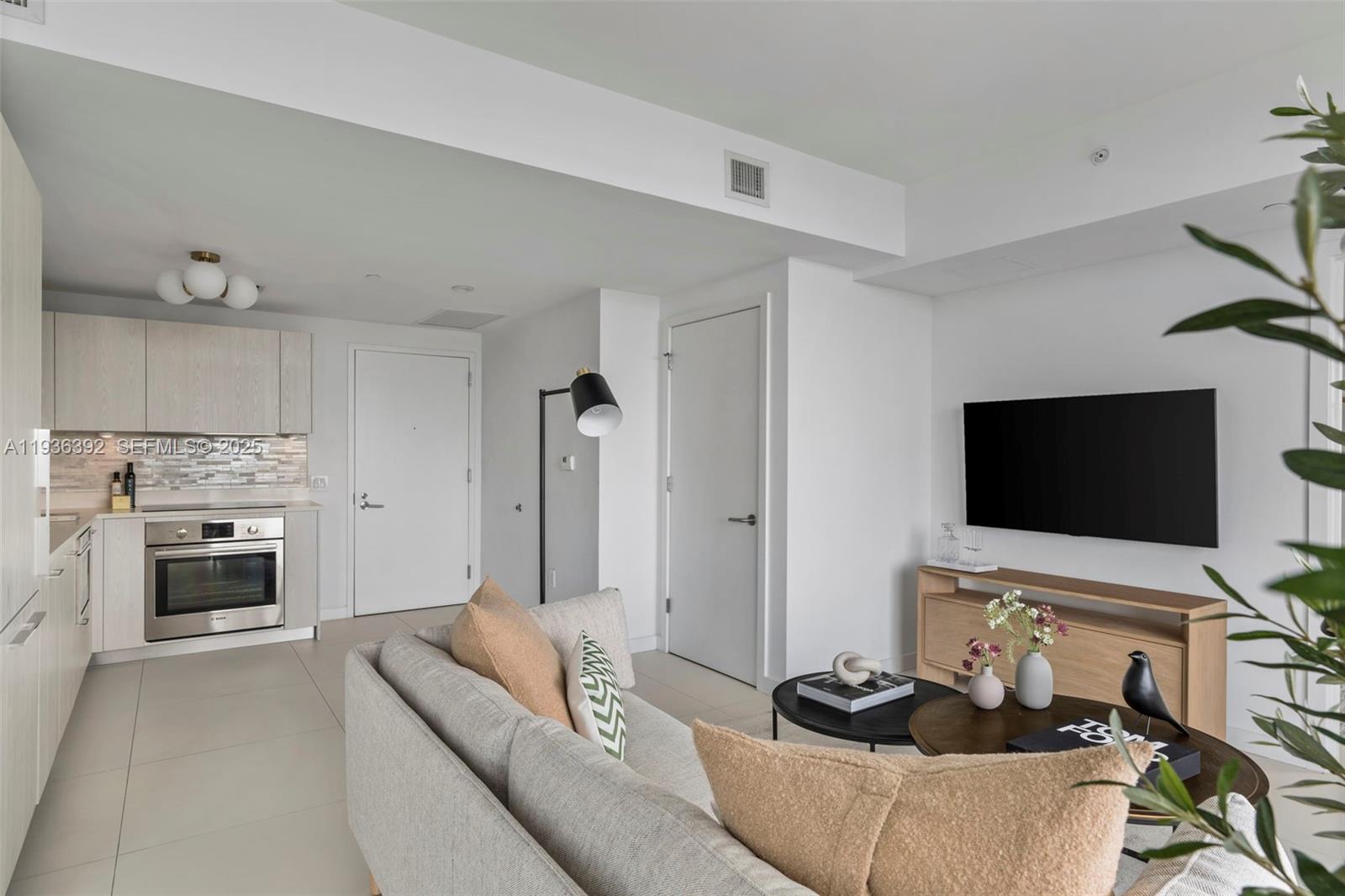PARAISO BAYVIEWS CONDO - Residential