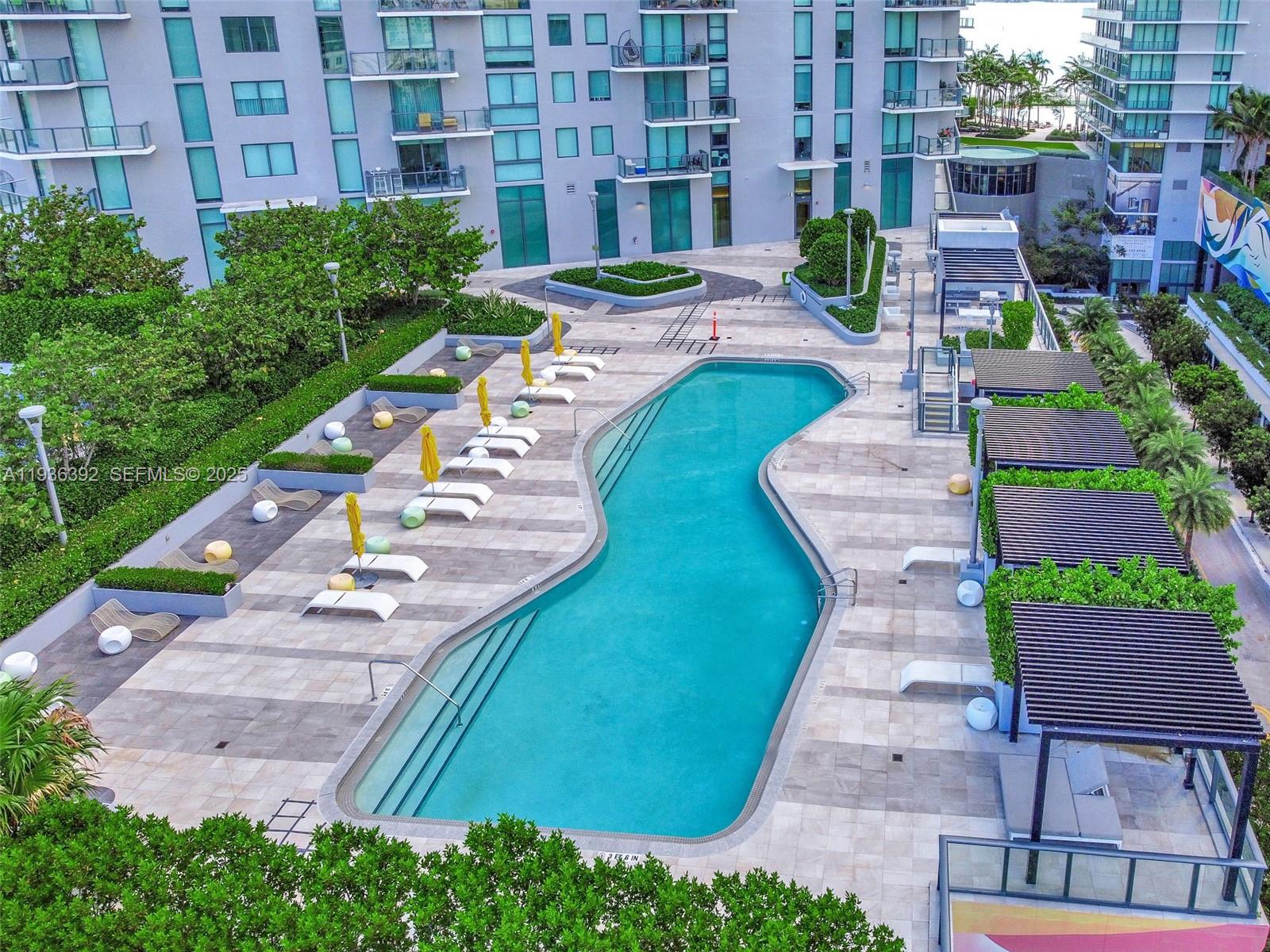 PARAISO BAYVIEWS CONDO - Residential