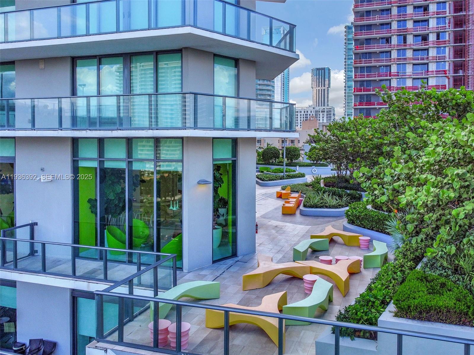 PARAISO BAYVIEWS CONDO - Residential