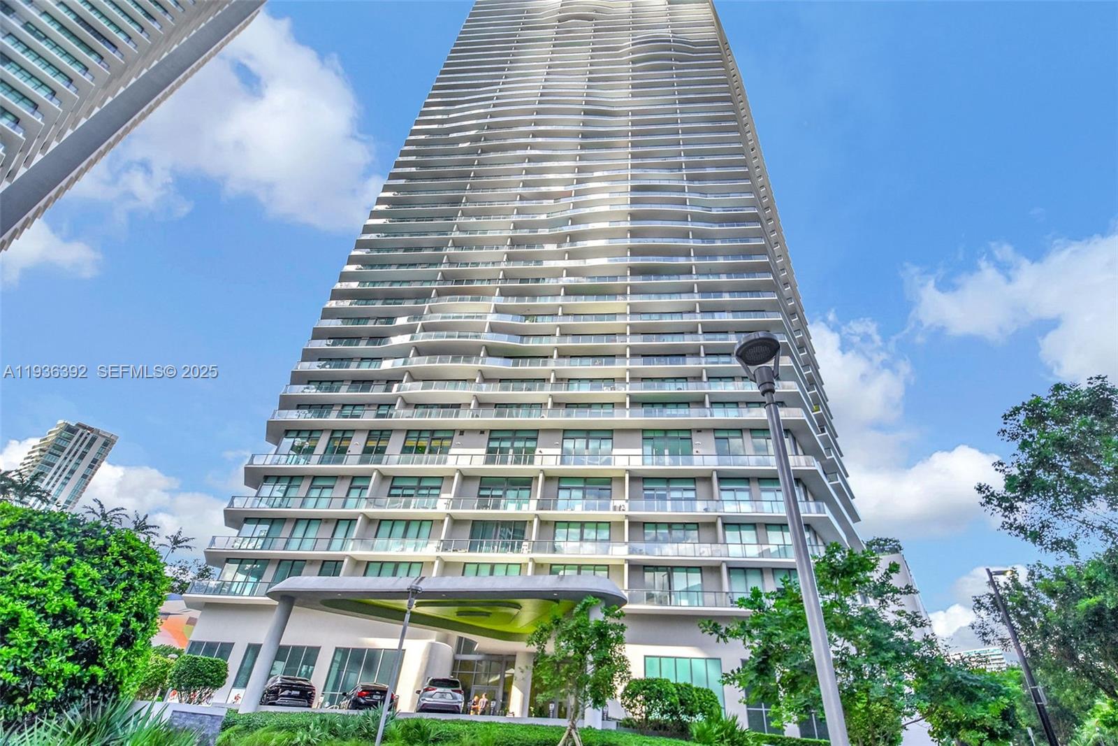 PARAISO BAYVIEWS CONDO - Residential