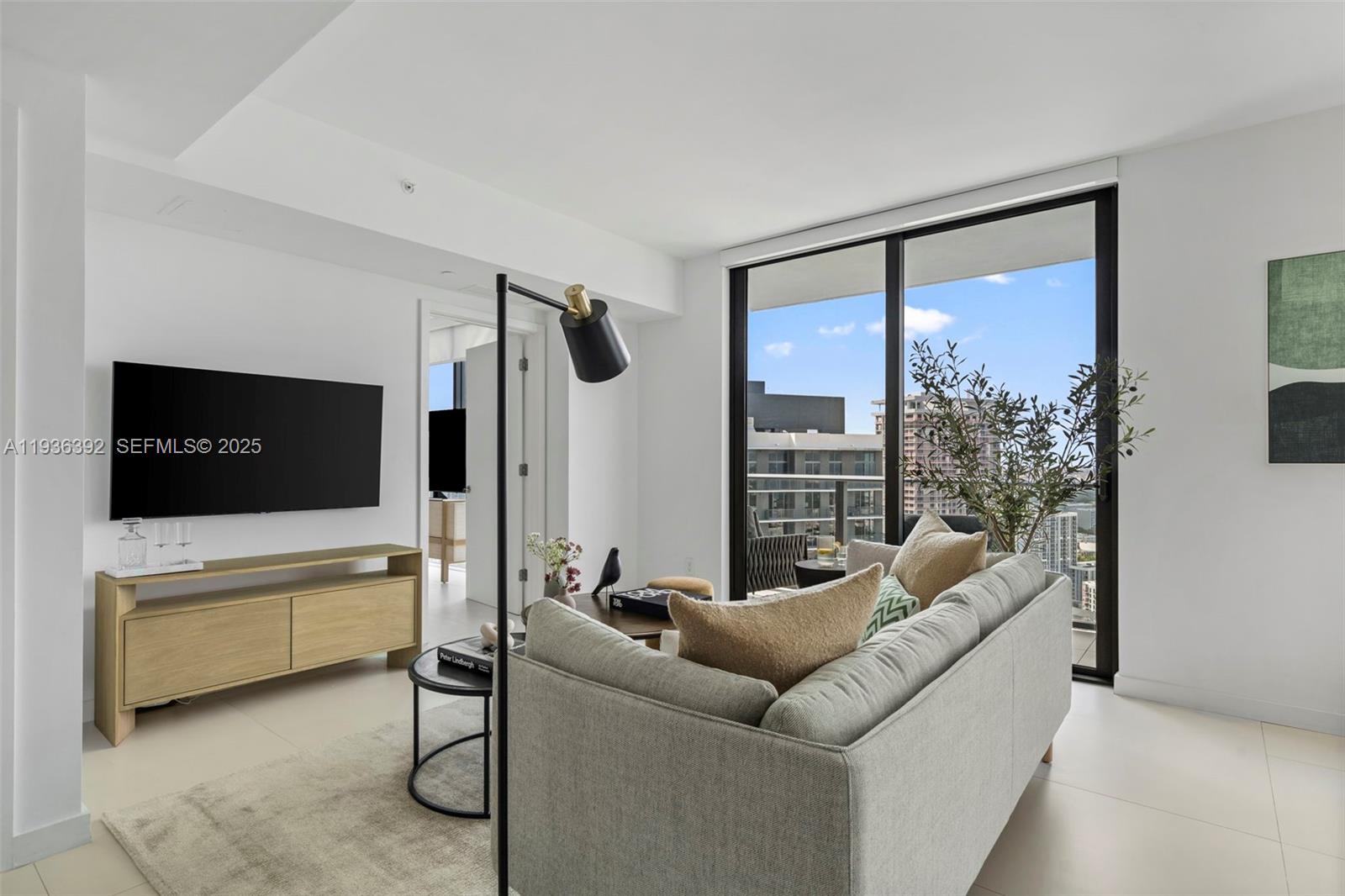 PARAISO BAYVIEWS CONDO - Residential