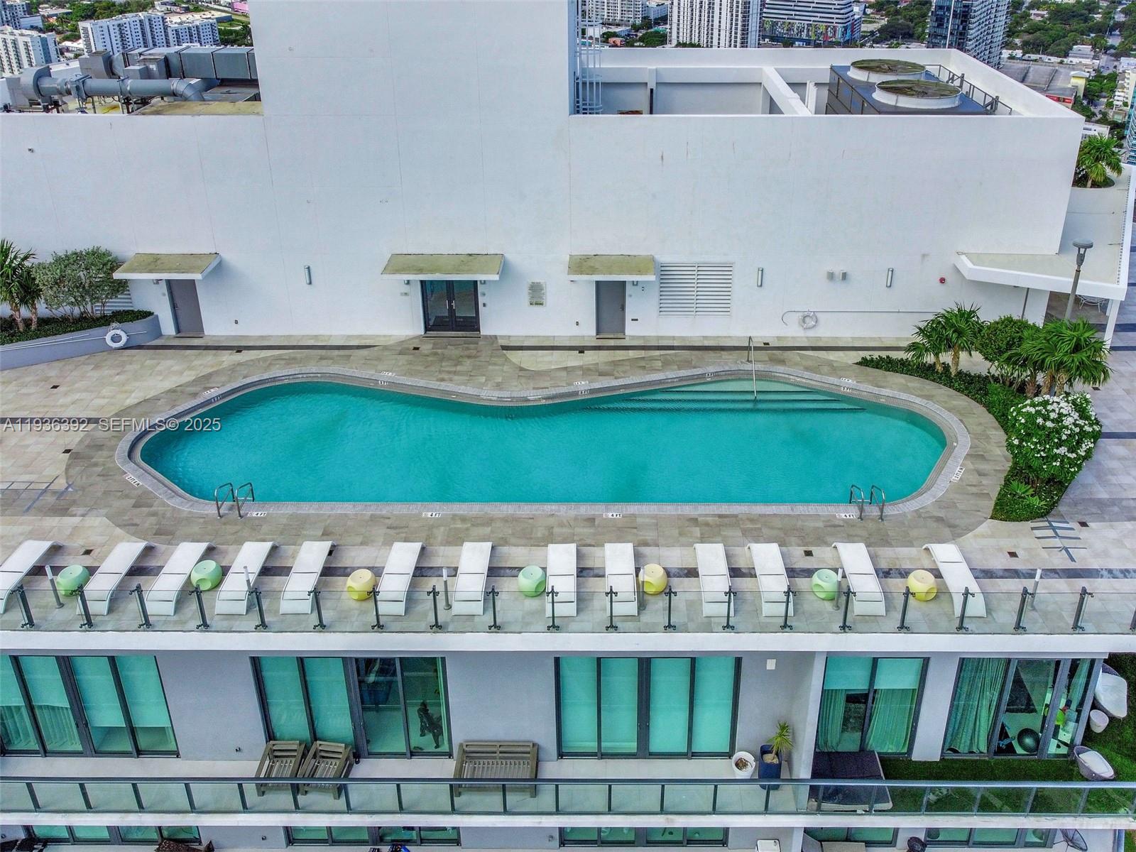 PARAISO BAYVIEWS CONDO - Residential