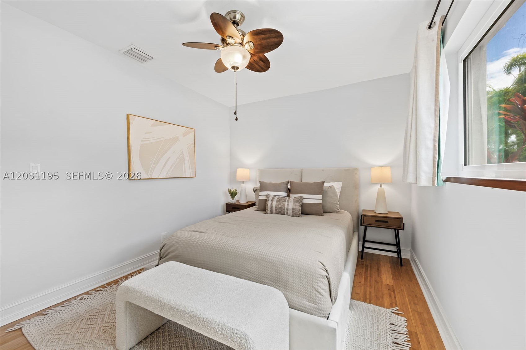 SNUG HARBOR SEC THREE - Residential