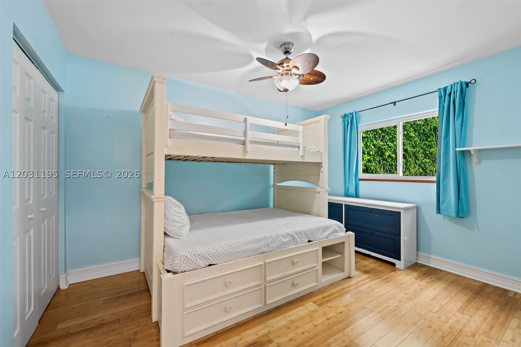 SNUG HARBOR SEC THREE - Residential