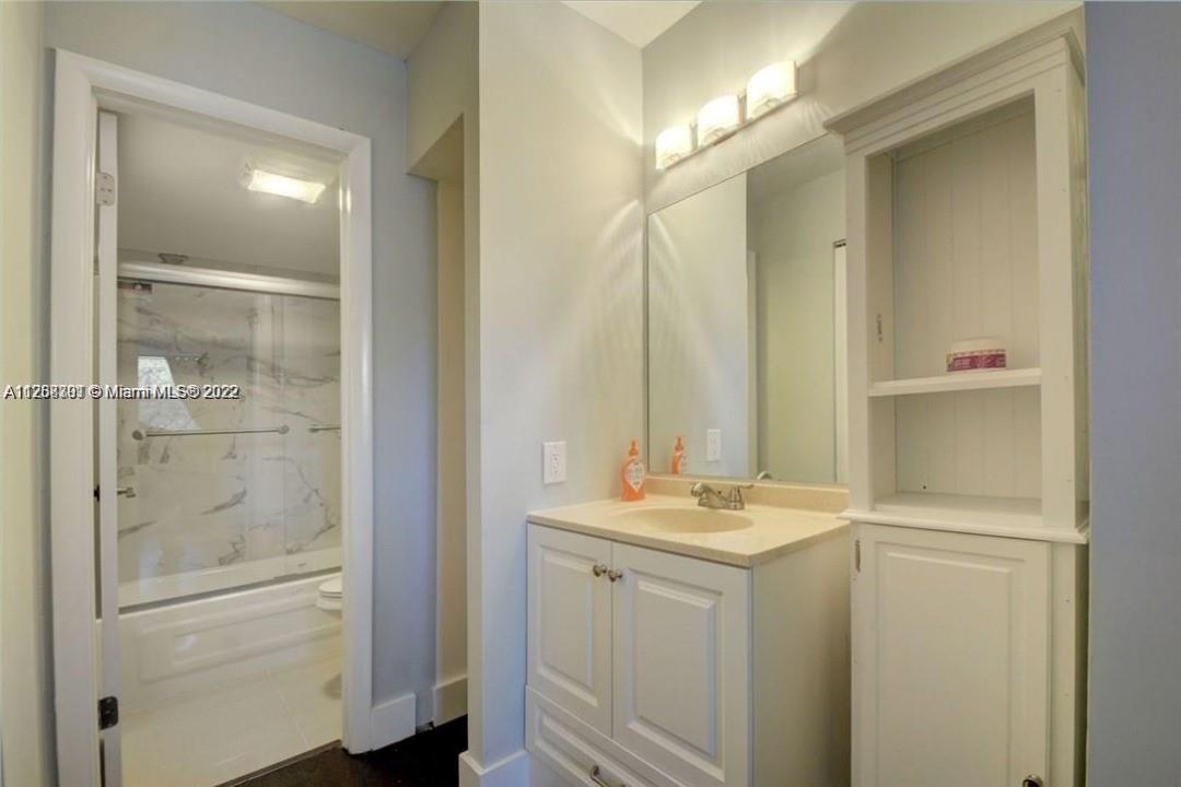 LIME BAY 2 CONDO - Residential